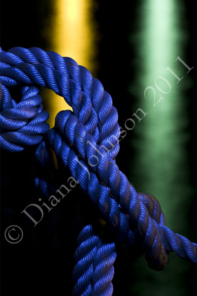 Knotted rope on the harbour arm